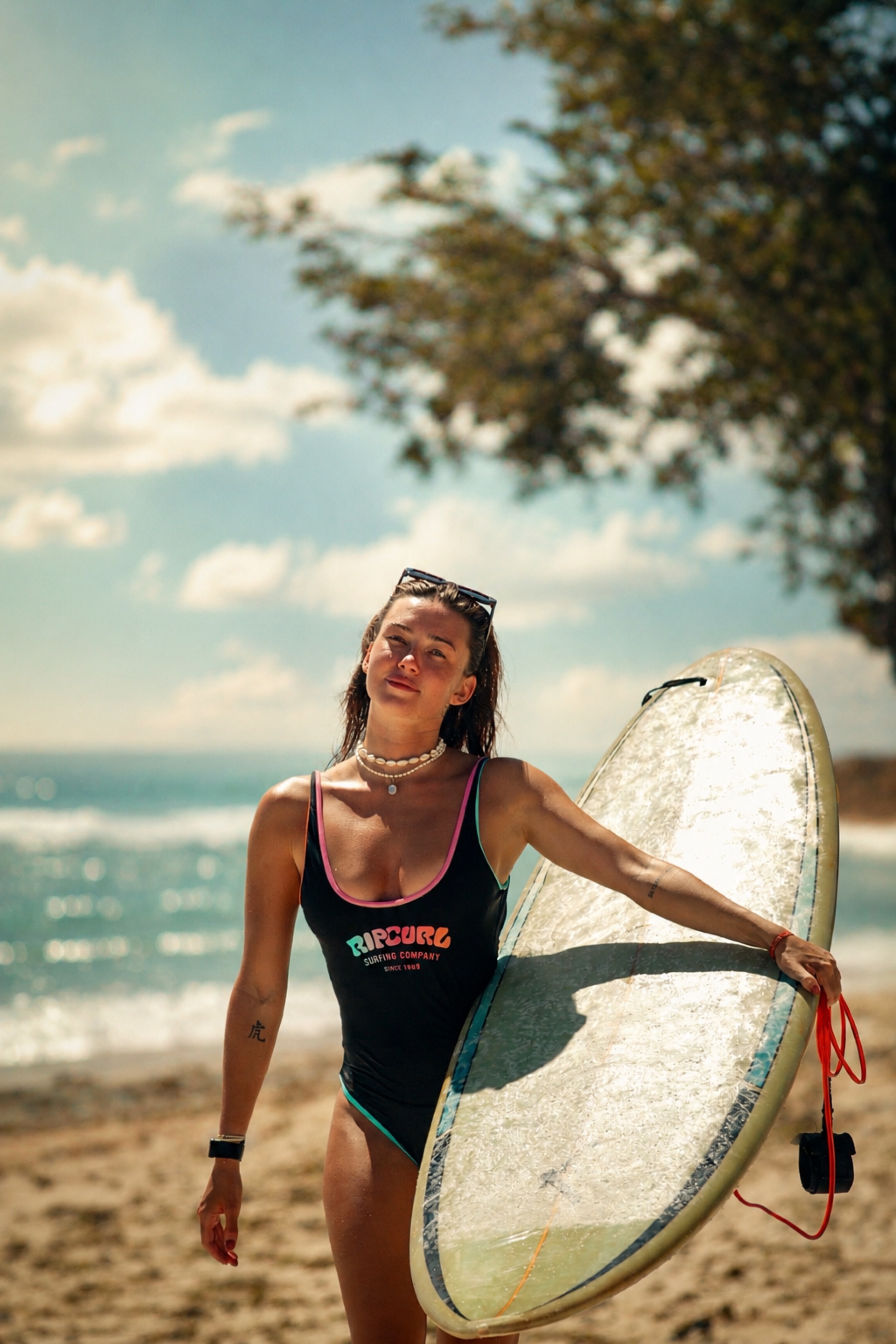 Wyjście z deską na poranną sesję